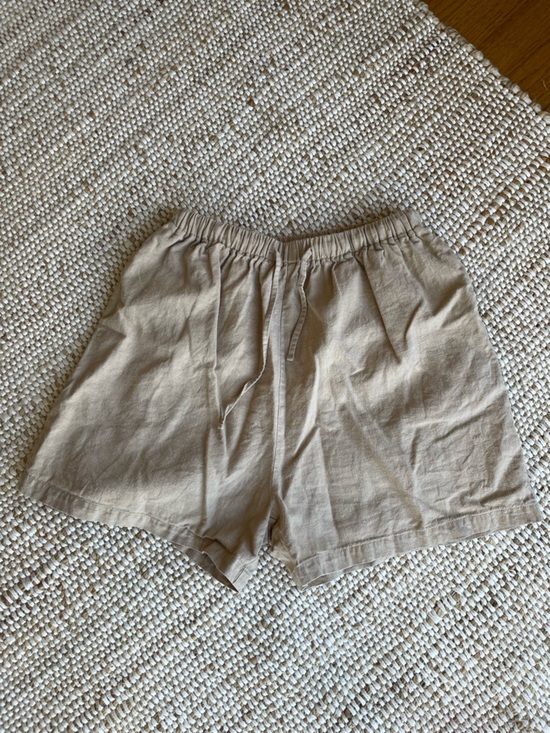 Neuflora Pants - High-Waist Linen Blend Shorts in Beige - Comfortable Casual